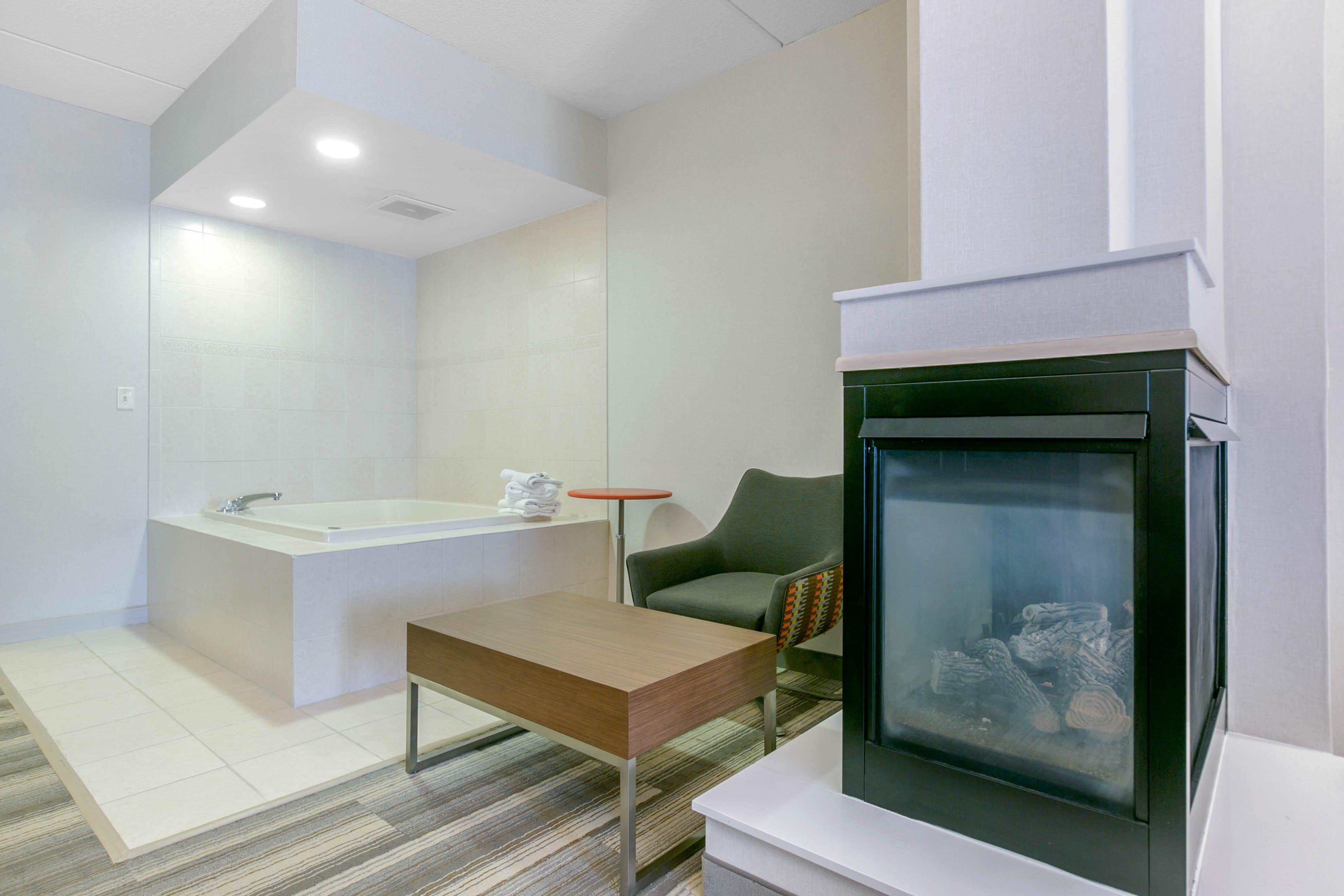 Hotel Holiday Express By Ihg 2*